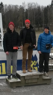 Top-3 på 75 km. 1. Paul Raistrick( mitten) 2. Oscar Andersson (vänster) 3. Niclas Lestander (höger). Kul med en västeråsare på pallen!